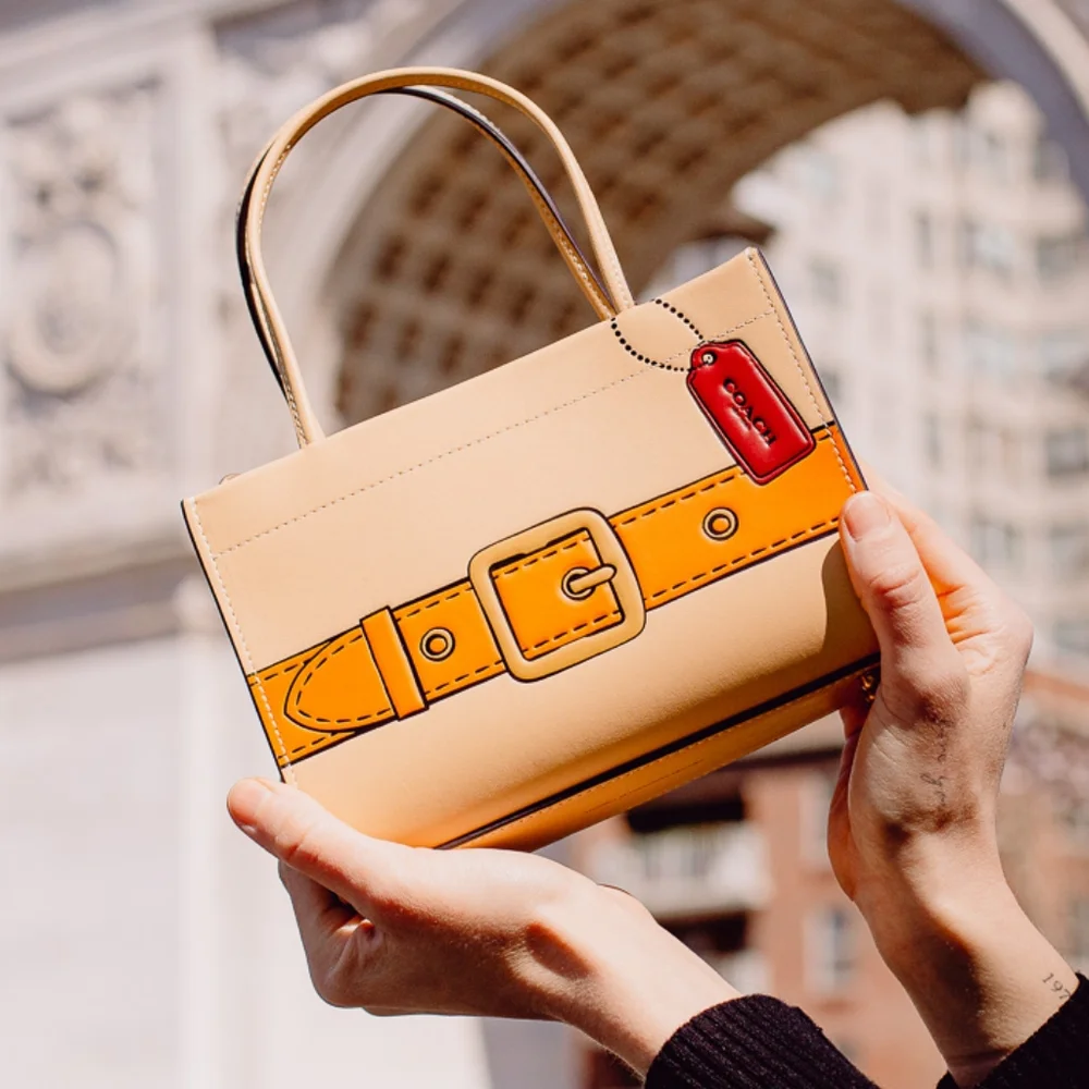 COACH Cashin Carry Tote 20 With Trompe L'oeil Print